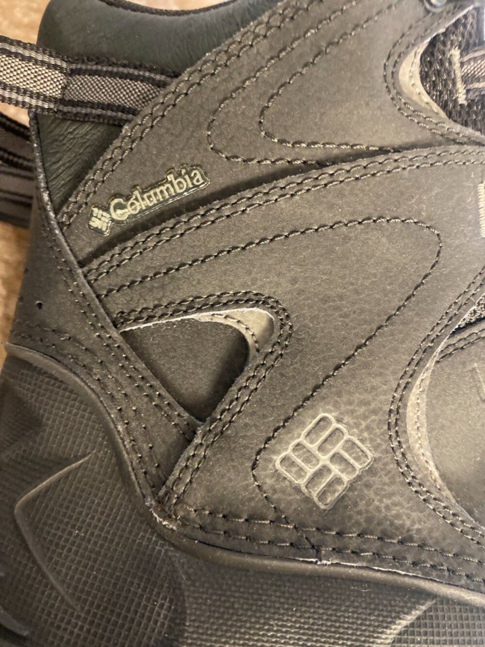 Columbia Waterproof Hiking Boots Mens 9 Black Insulated - Picture 9 of 9